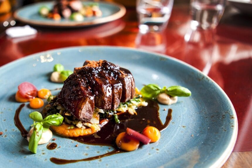 Gastronomia e Entretenimento: Experiências Culinárias no Mundo Moderno