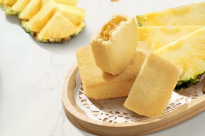 Pineapple Cake